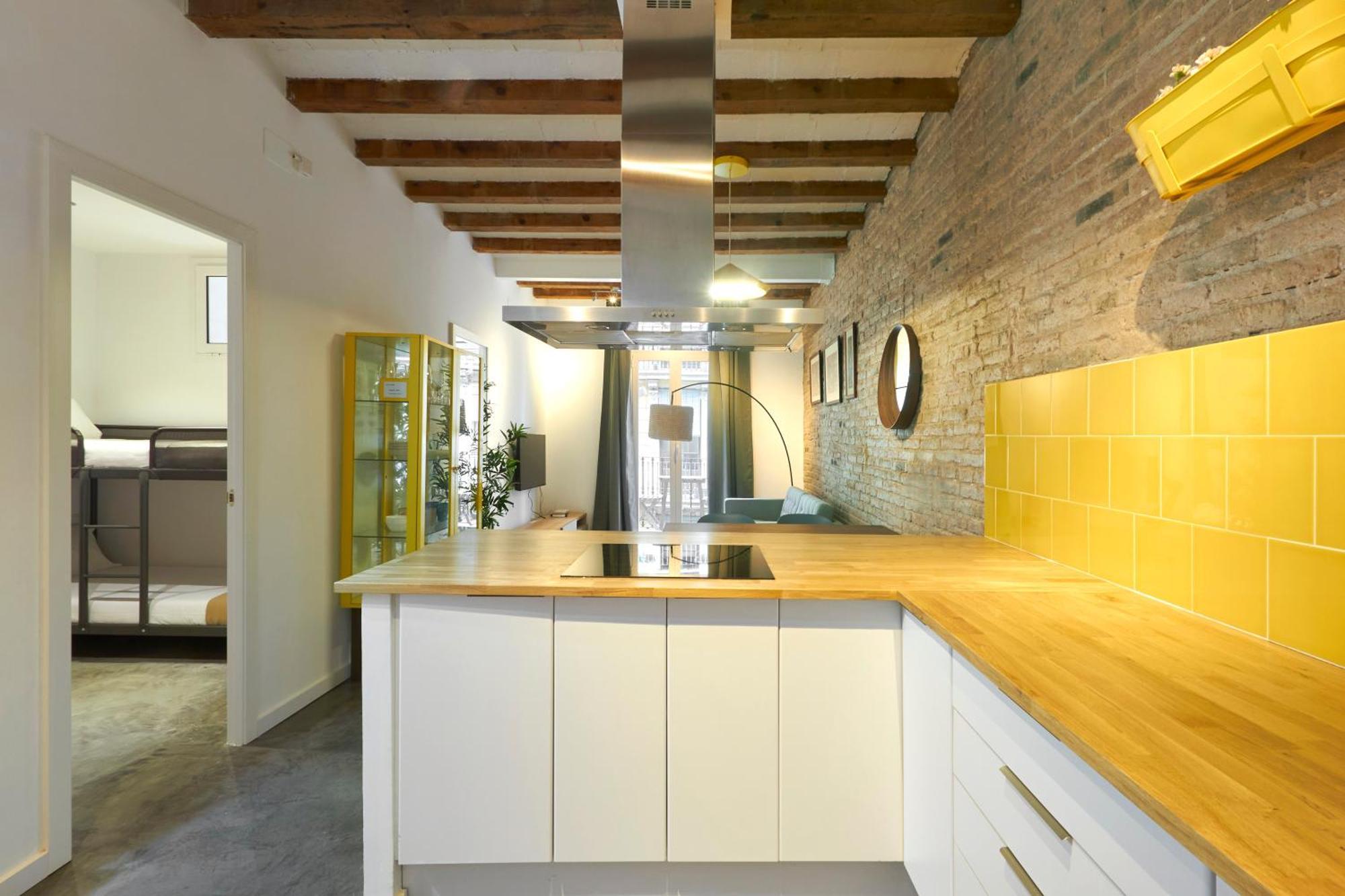 64 Apartment In A Typical Barcelona'S Old Building Extérieur photo