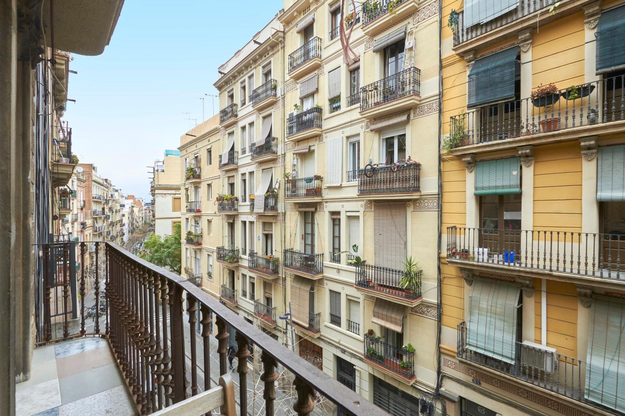 64 Apartment In A Typical Barcelona'S Old Building Extérieur photo